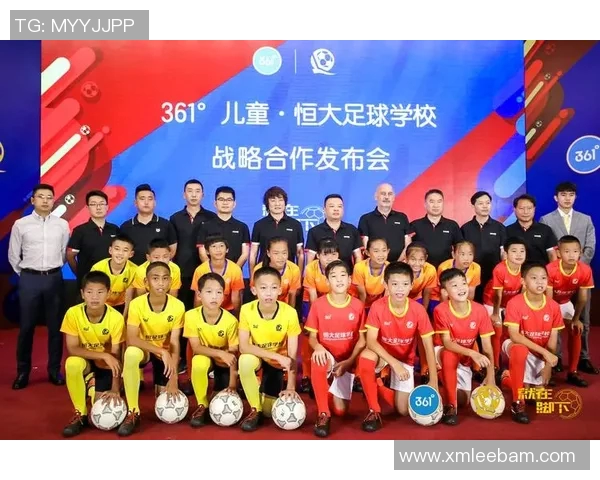 以足球明星为核心打造个人品牌全方位战略探索与实践